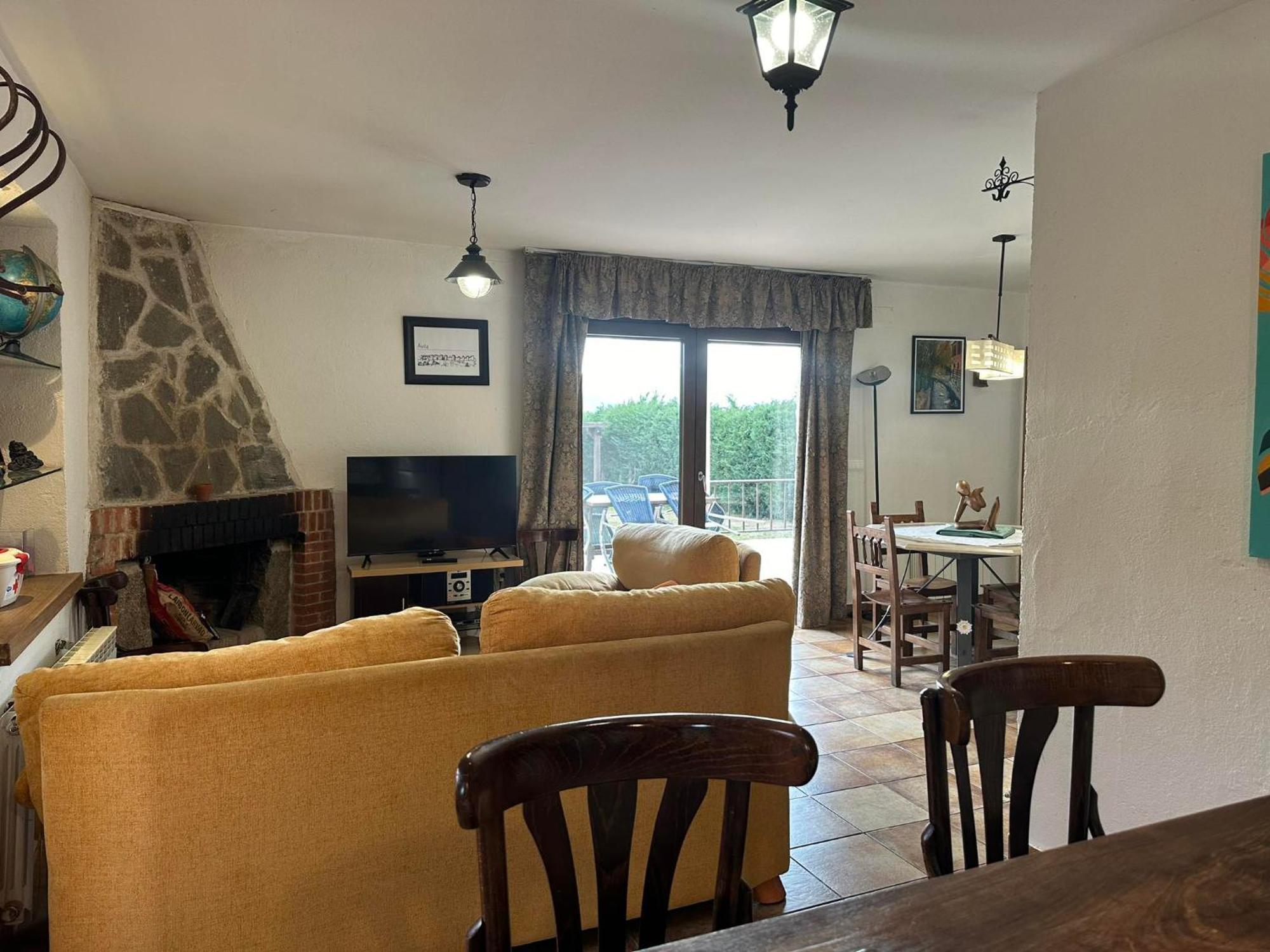 Vivienda De Uso Turistico El Nido Pensionat La Serrada Exteriör bild